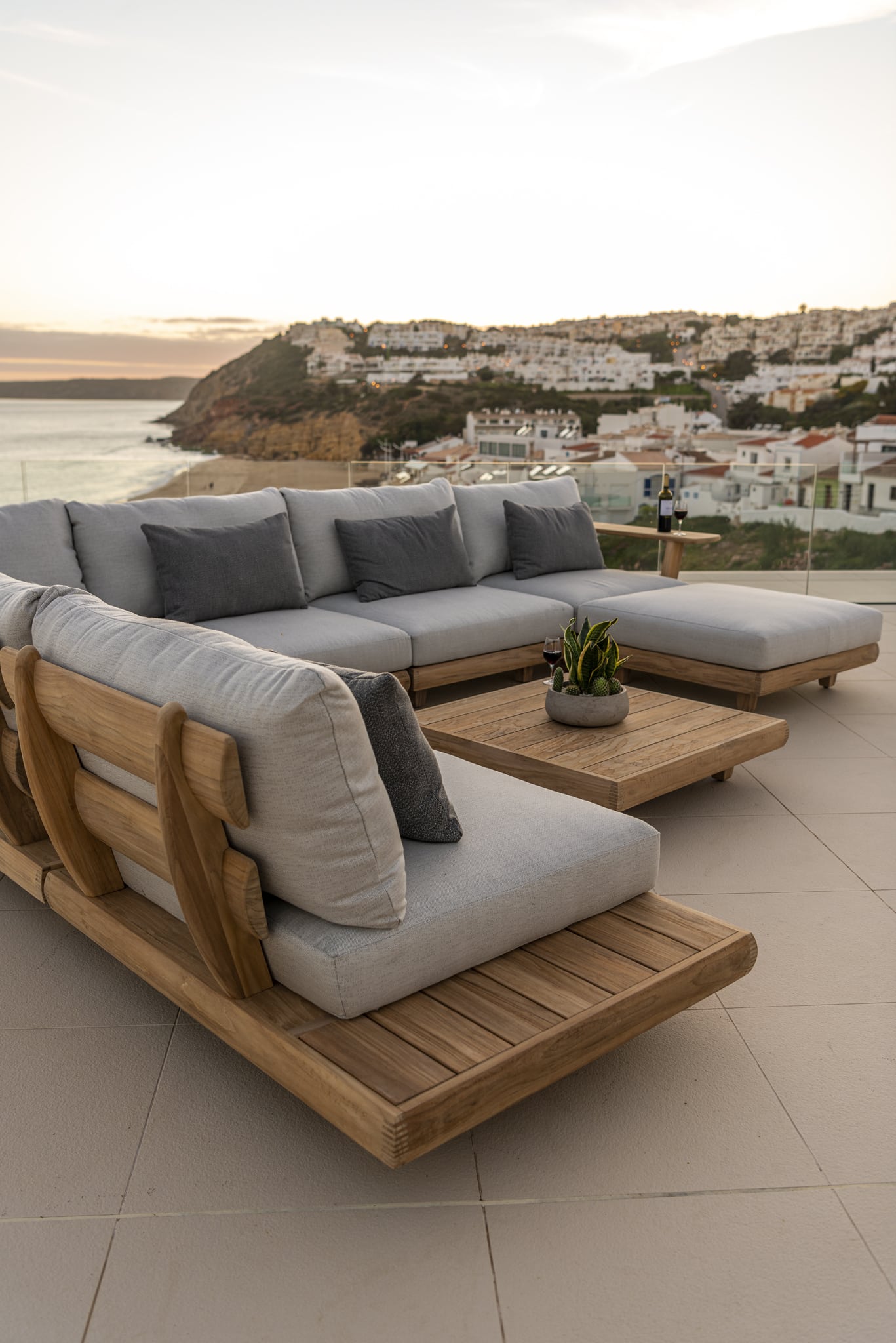 SORRENTO END/ARM SEAT